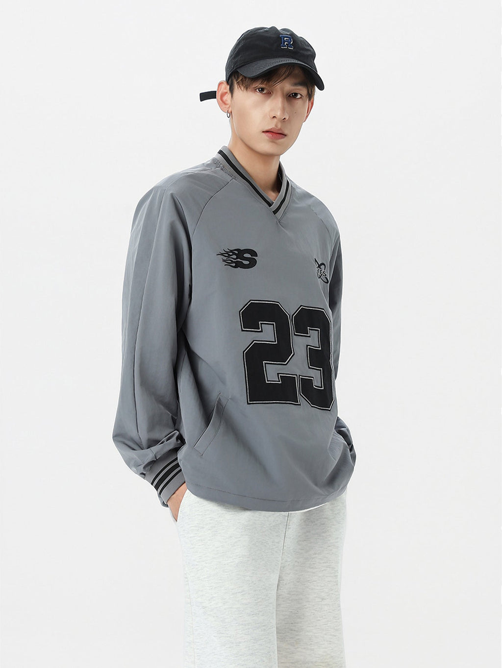 Long Sleeved Number Print V Neck Sweatshirt